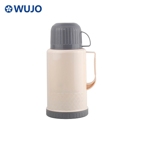 China Manufacturer 1200ml Hot Tea Vacuum Insulated Plastic Arabic Thermos with Two Cups